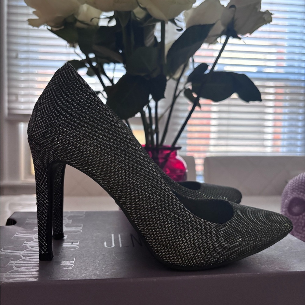 Jennifer Lopez Shimmering Black Heels